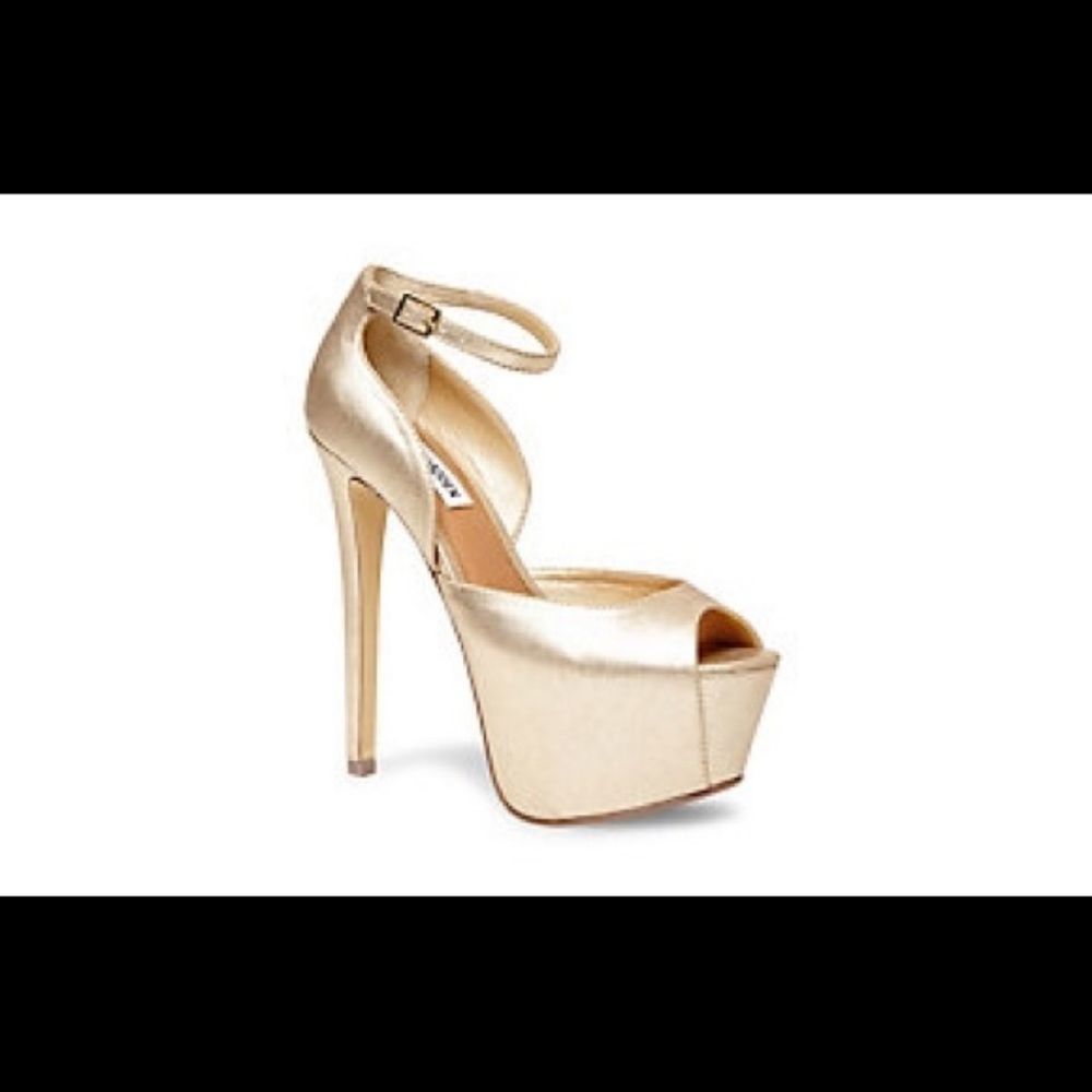 Steve Madden,Lowery gold platform,8.5
